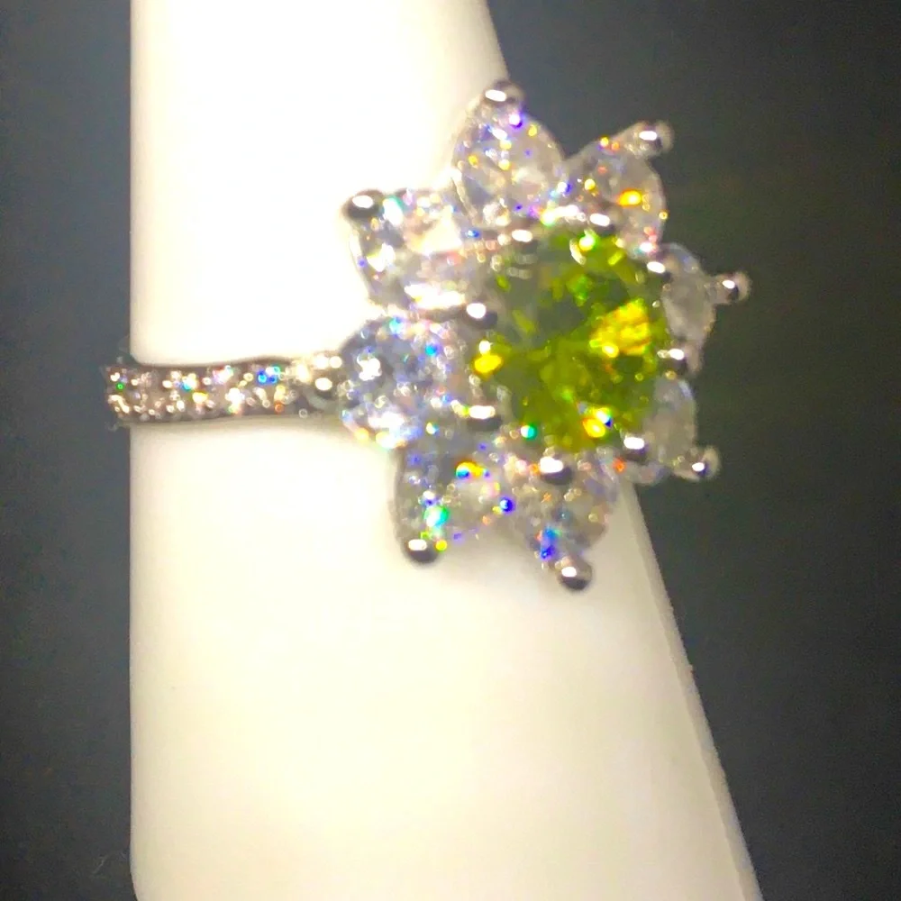 Naturals Peridot & Sapphire Floral Sterling Silver Ring